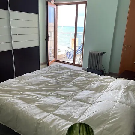 Διαμέρισμα Sea View Apartment/beach/city Center/wifi *